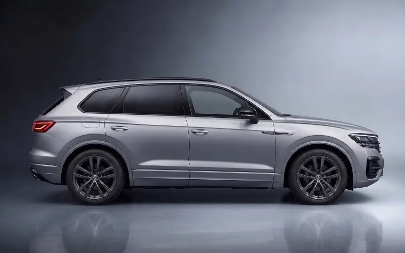Volkswagen Touareg premium SUV rental Agadir airport - EUROMOTION